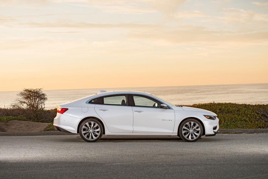 Chevrolet Malibu Premier 2016 года  (фото 4 из 23)